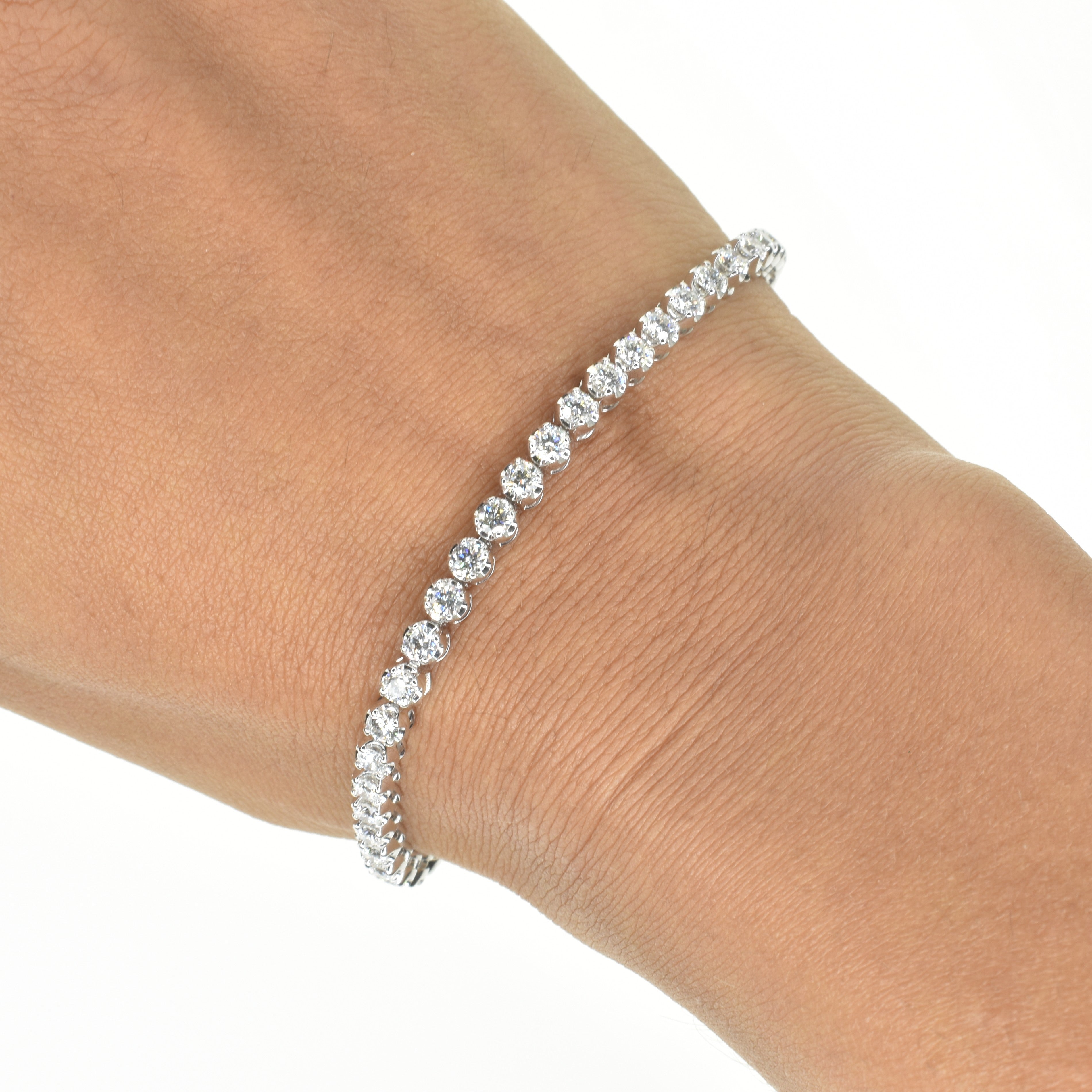 Embrace Bracelet with 2.2mm Diamonds