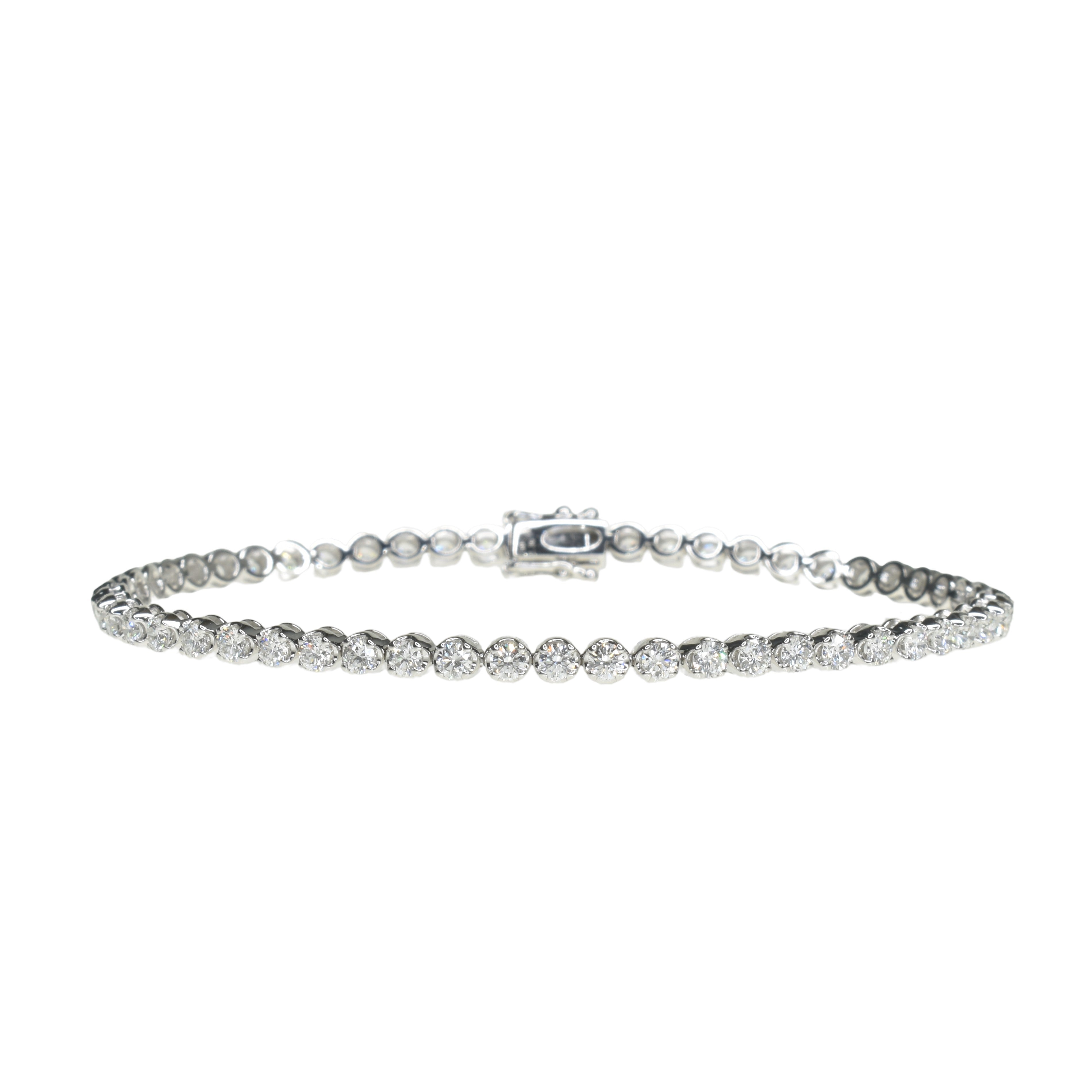 Embrace Bracelet with 2.2mm Diamonds
