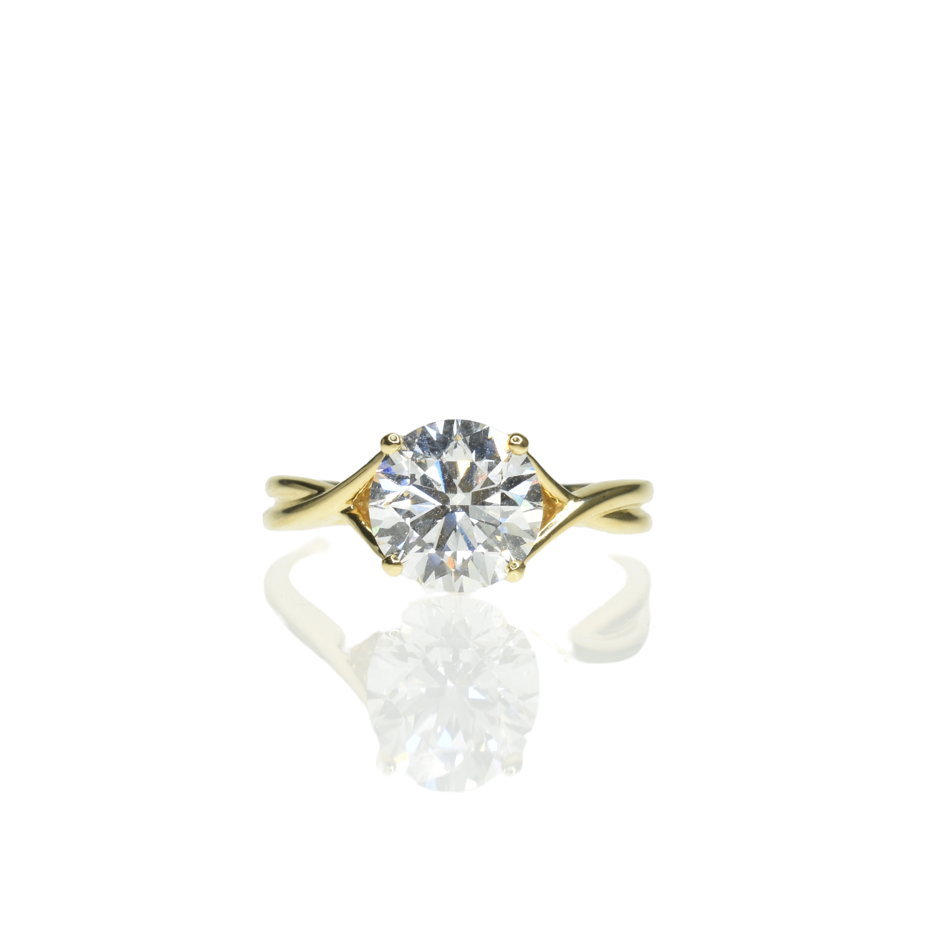 2ct Lab grown Diamond Engagement Ring with a Twisted band and Intricate Setting