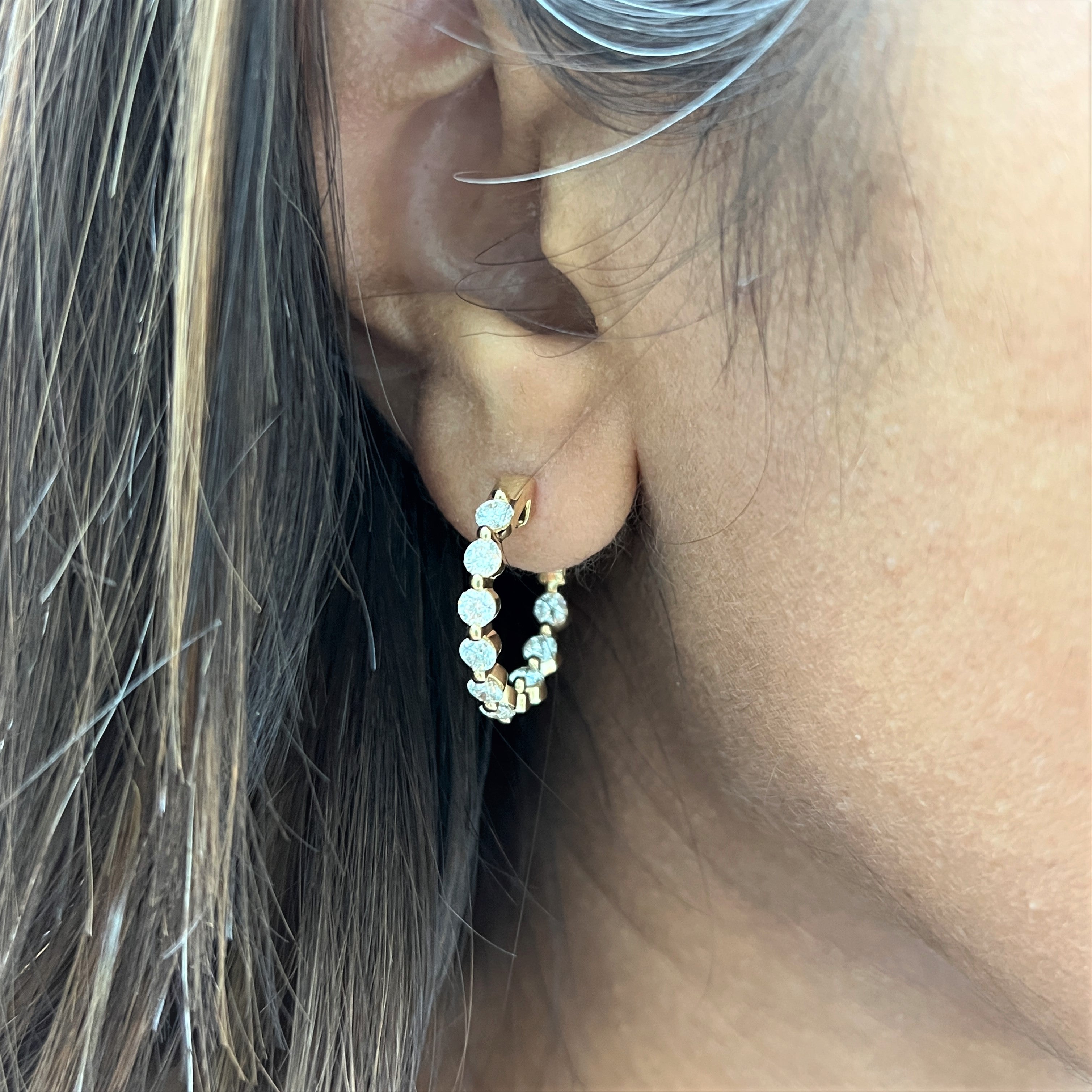 Shared Prong Hoops with 2.7mm Diamonds