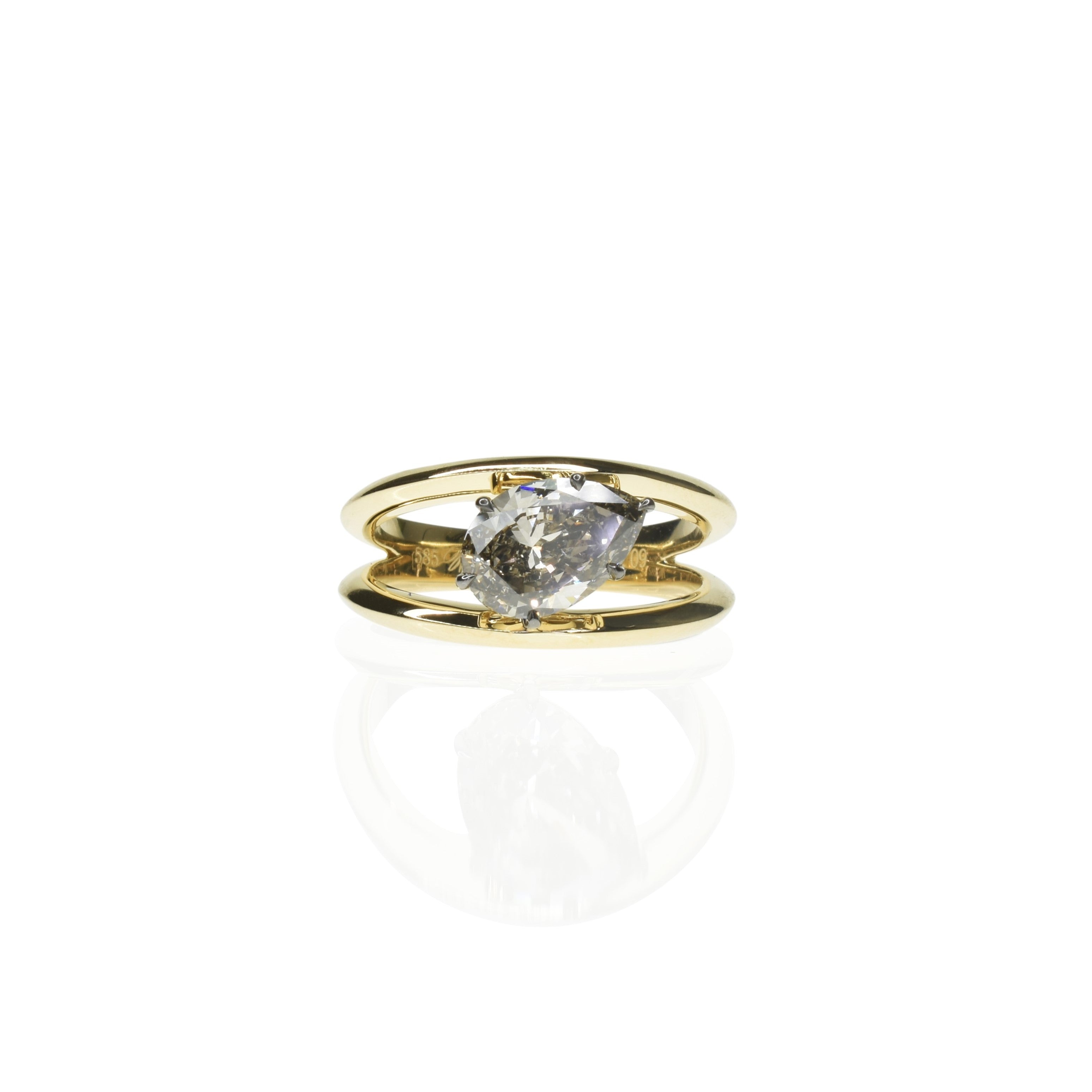 Pear shape Brown Diamond Ring