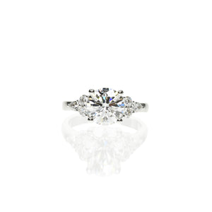 Round Lab Grown Diamond Engagement Ring