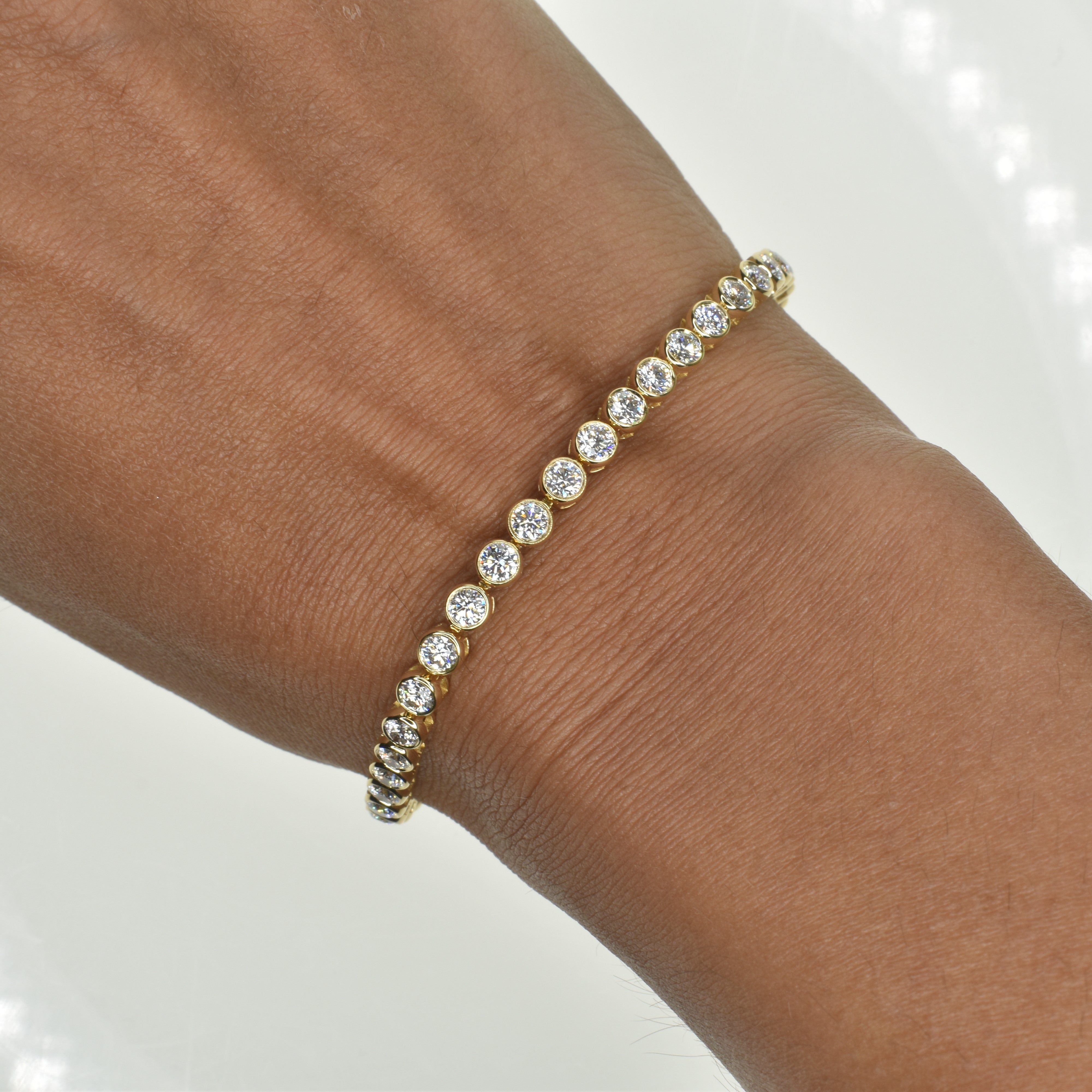 Bezel set tennis bracelet with 2.8mm Diamonds