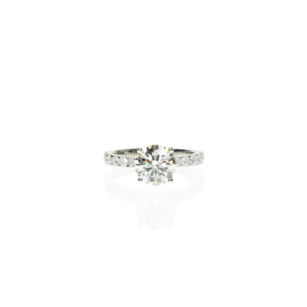 Engagement Ring with Graduated Shoulder Diamonds – NIYA K