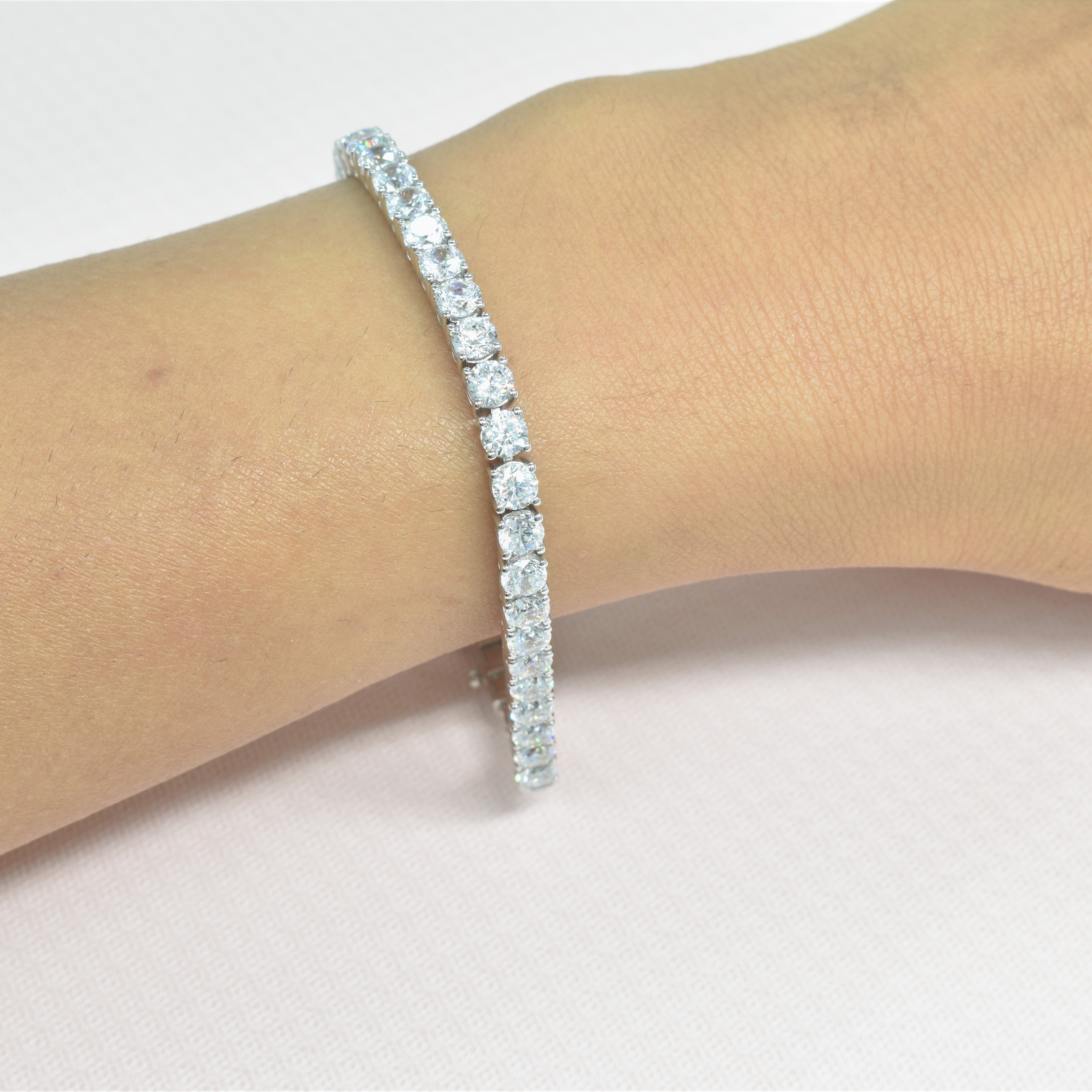 Classic Tennis Bracelet with 4.1mm Lab Grown Diamonds