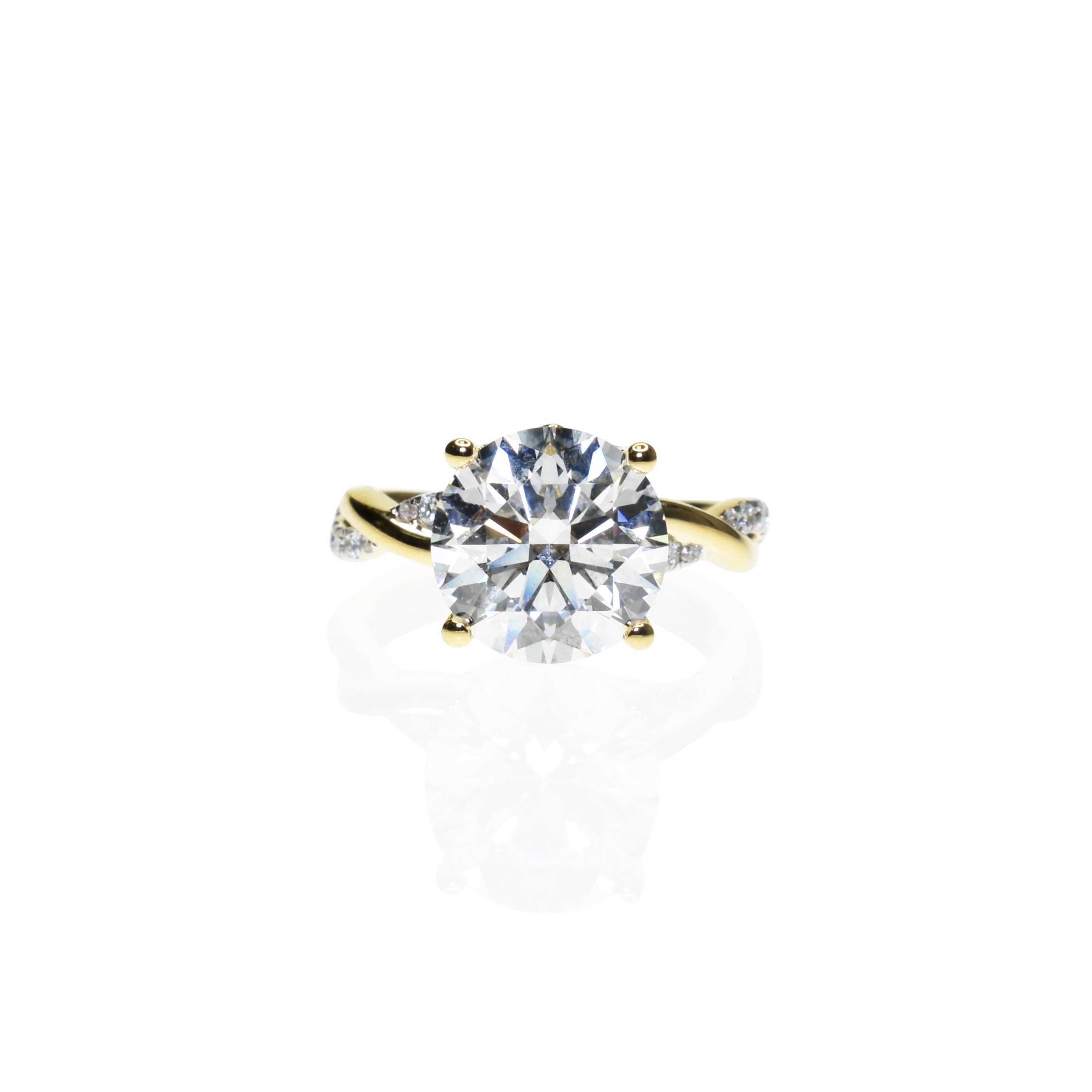 2.5ct Lab Grown Diamond Engagement Ring with Twisted Band