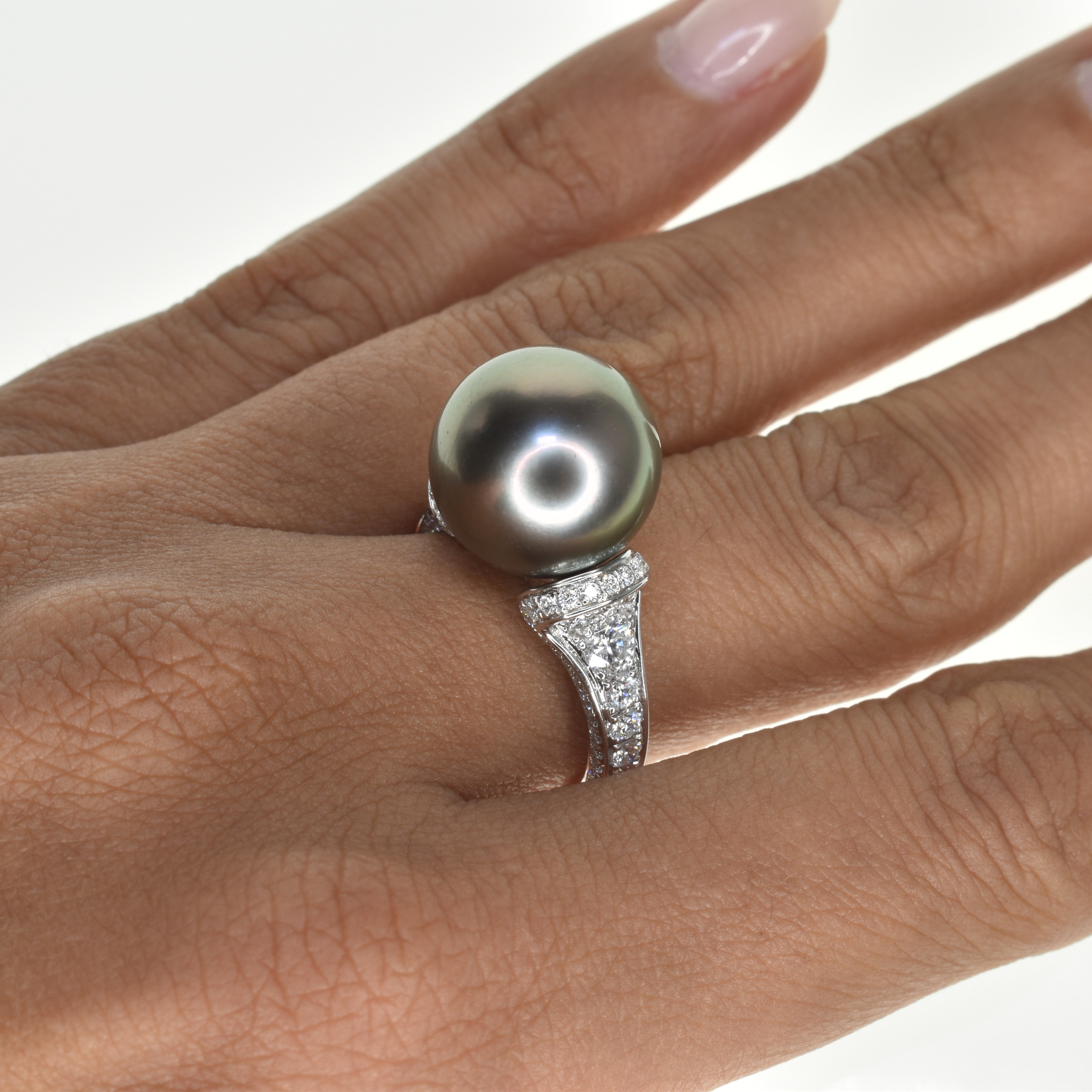 Black Tahitian South Sea Pearl Ring