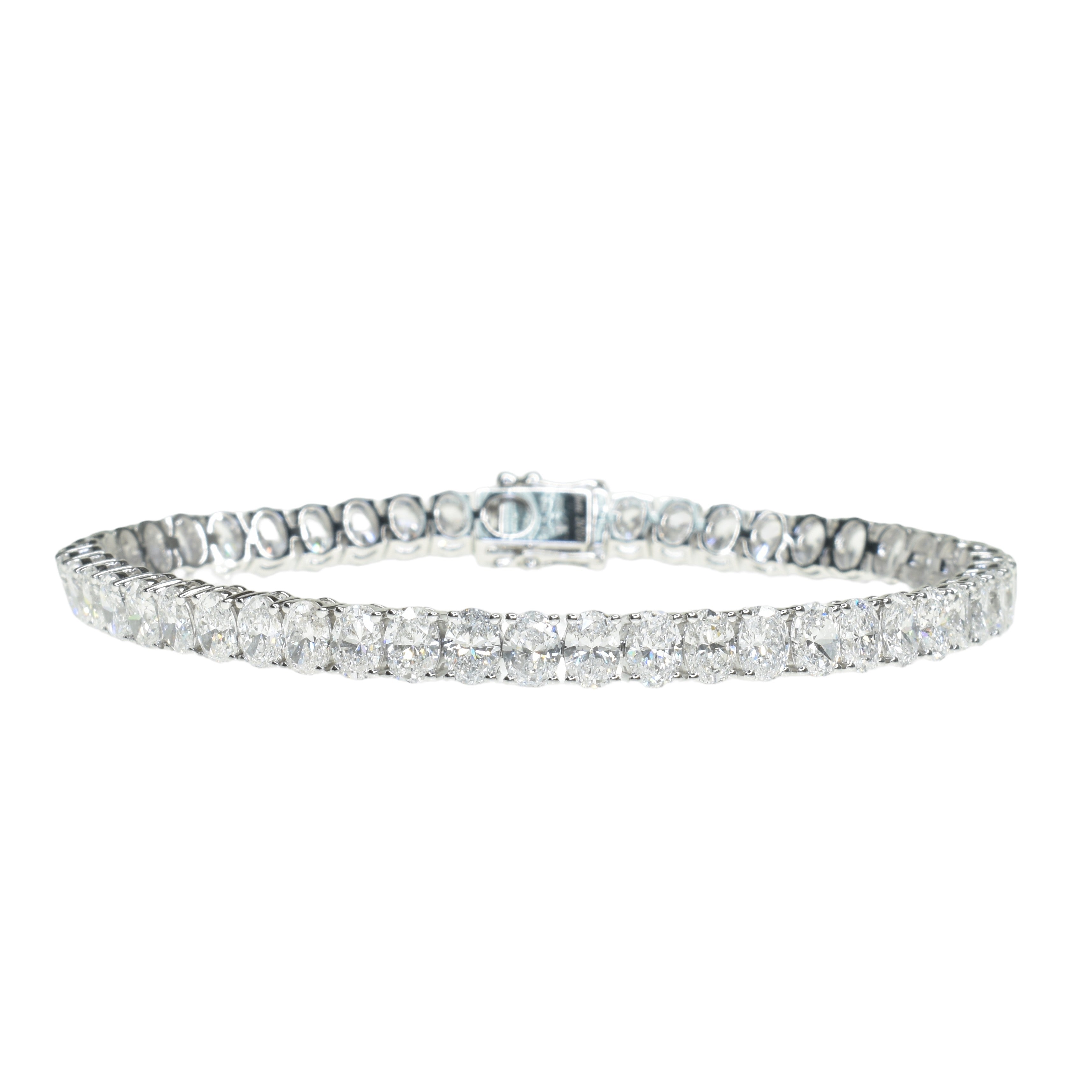 Lab Grown Diamond Bracelet with 0.20ct Oval Diamonds