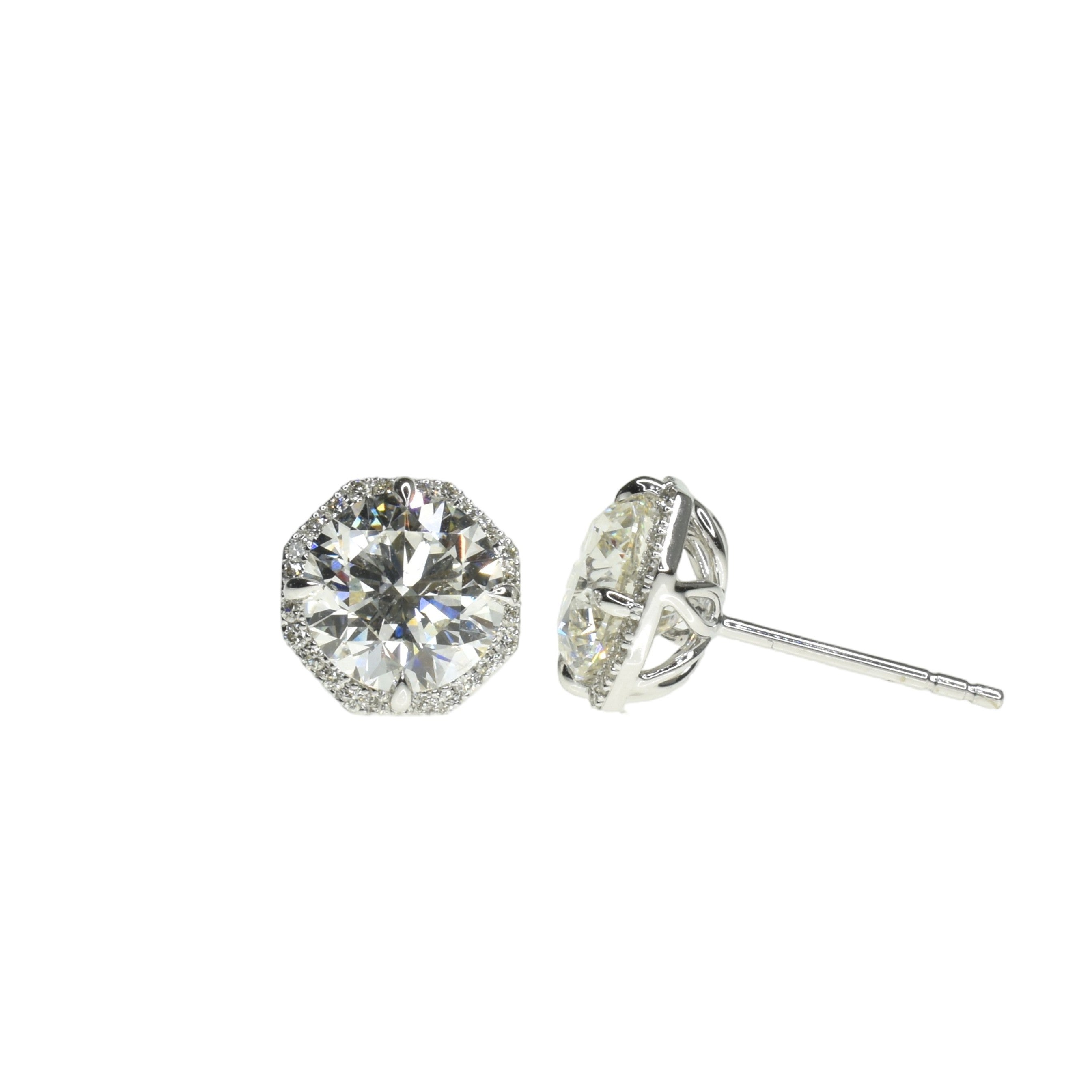 Round Diamond studs with Hexagonal halo