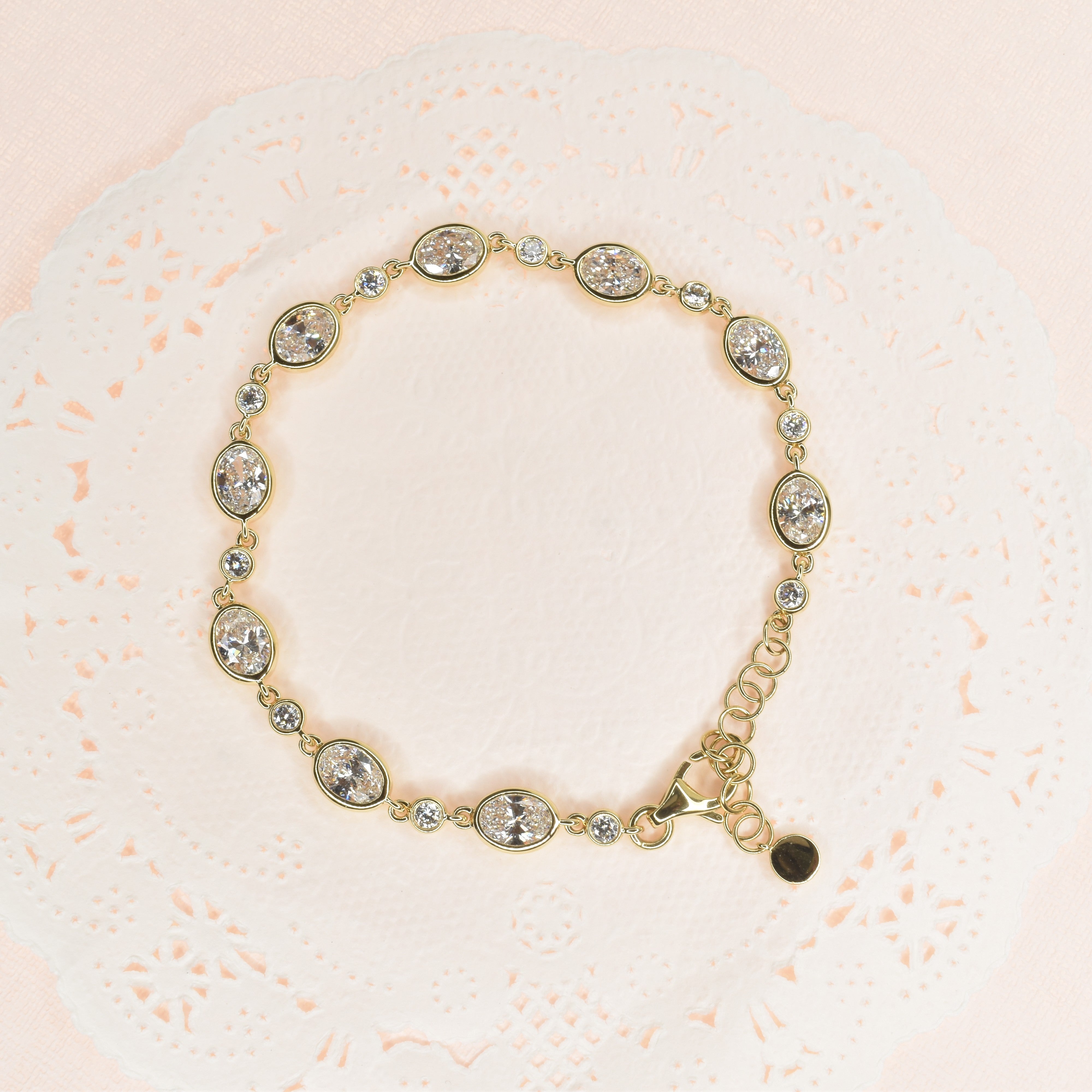 Lab Grown Diamond Chain Bracelet with Oval and Round Shapes