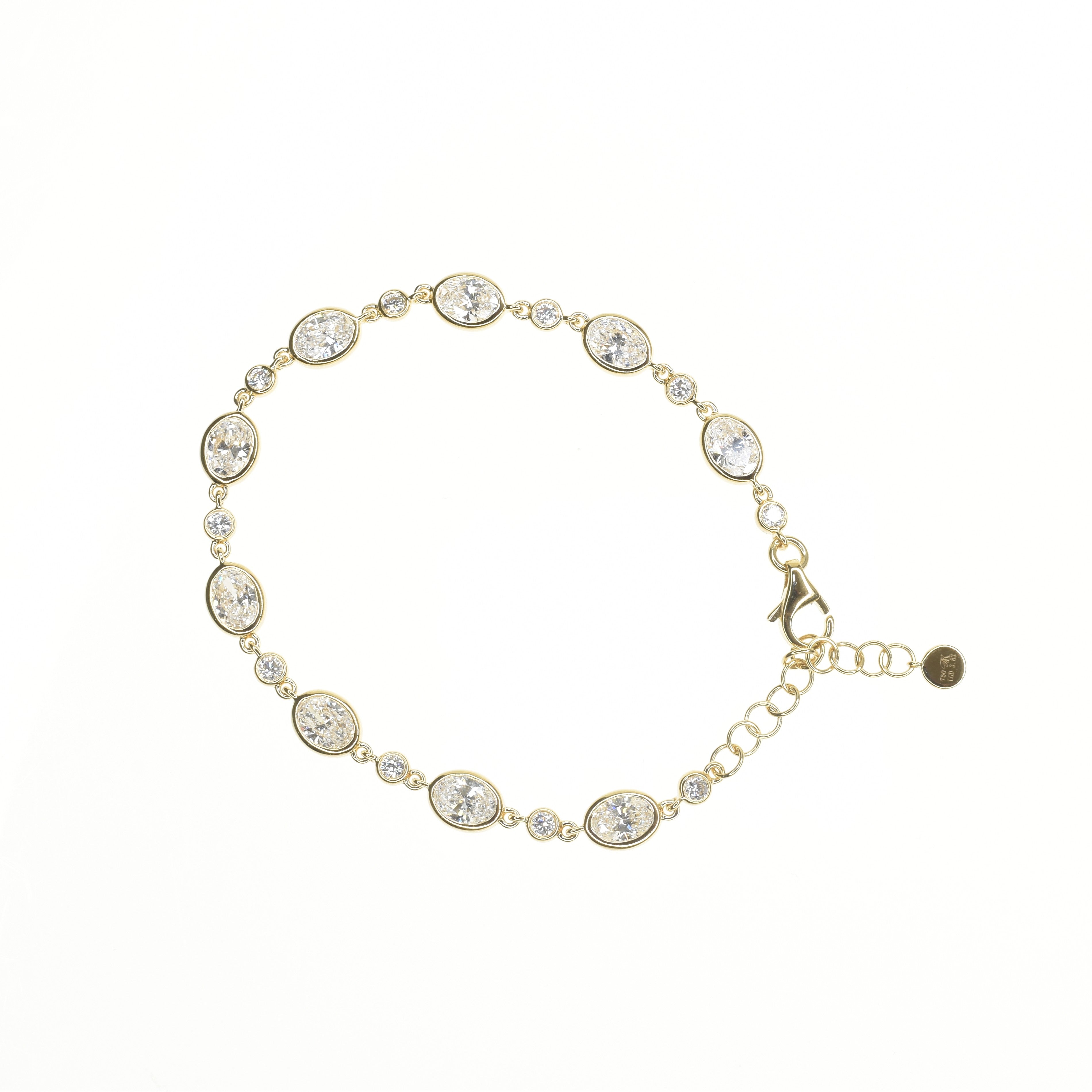 Lab Grown Diamond Chain Bracelet with Oval and Round Shapes