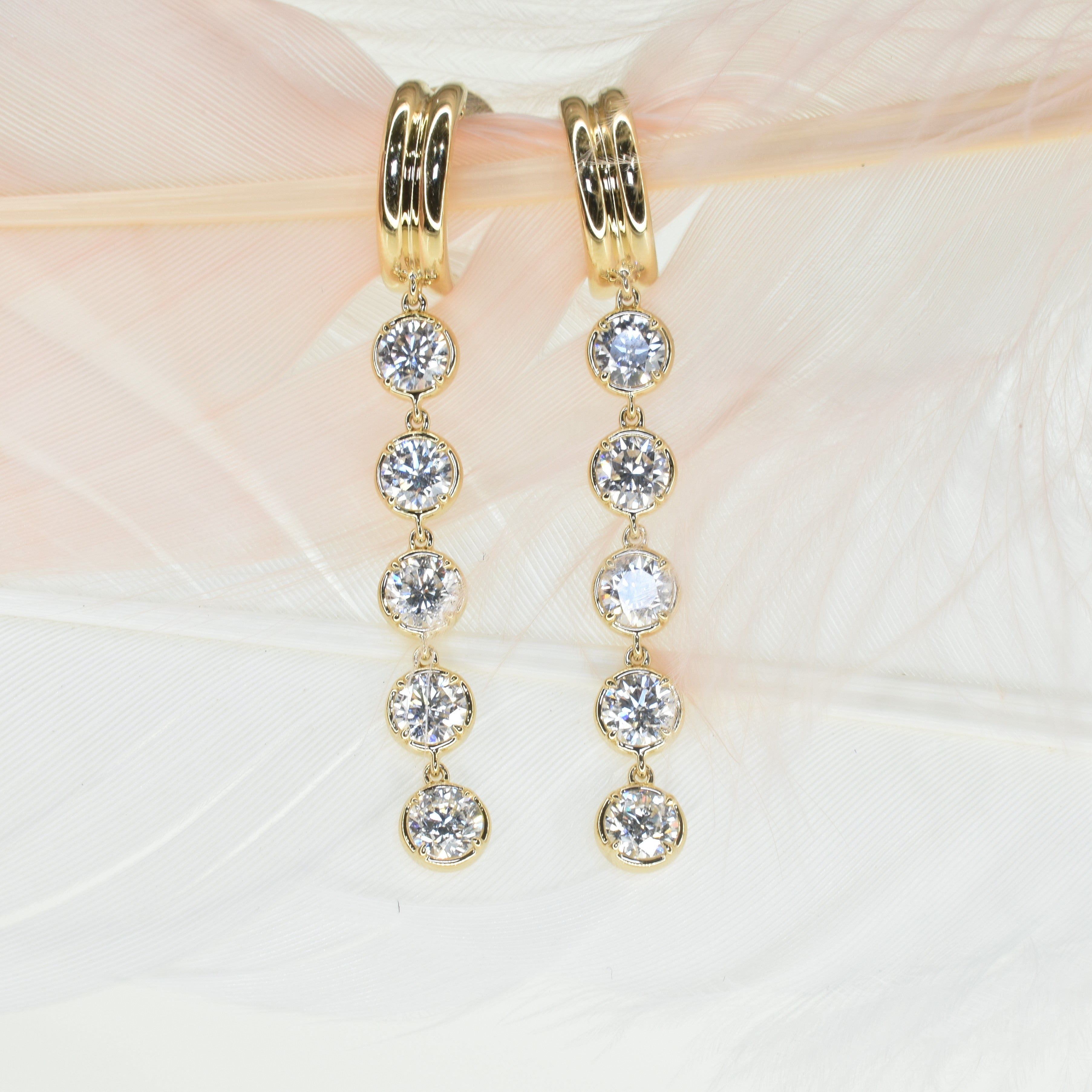 Lab Grown Round Shape Diamond Drop Earrings