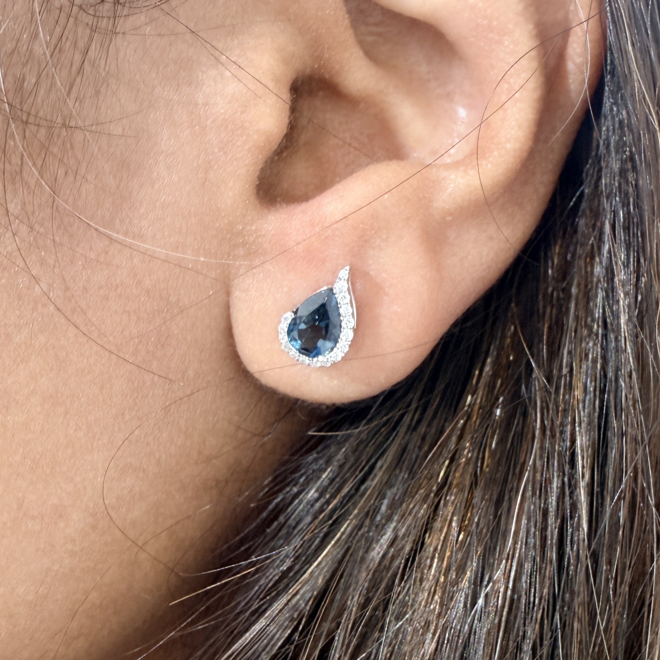 Pear Shape London blue topaz and diamonds earrings