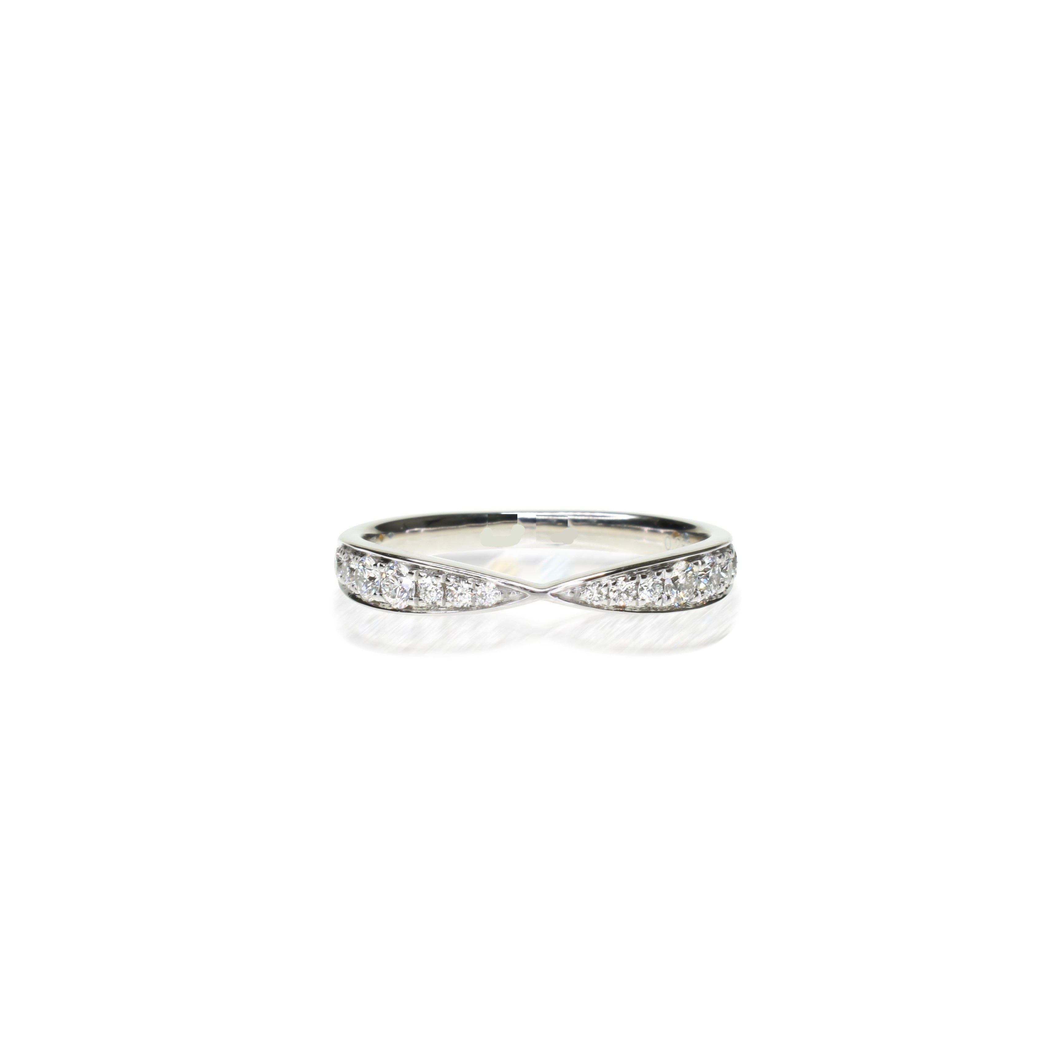 Pinched Diamond Band