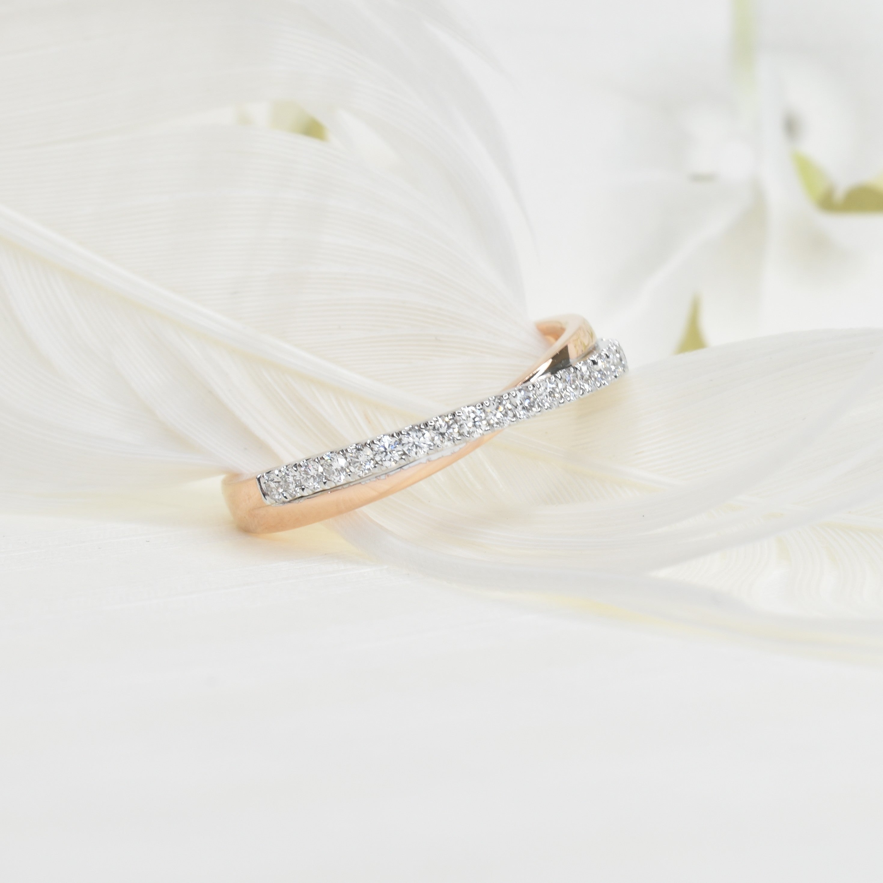 Two Tone Cross Over Half Band
