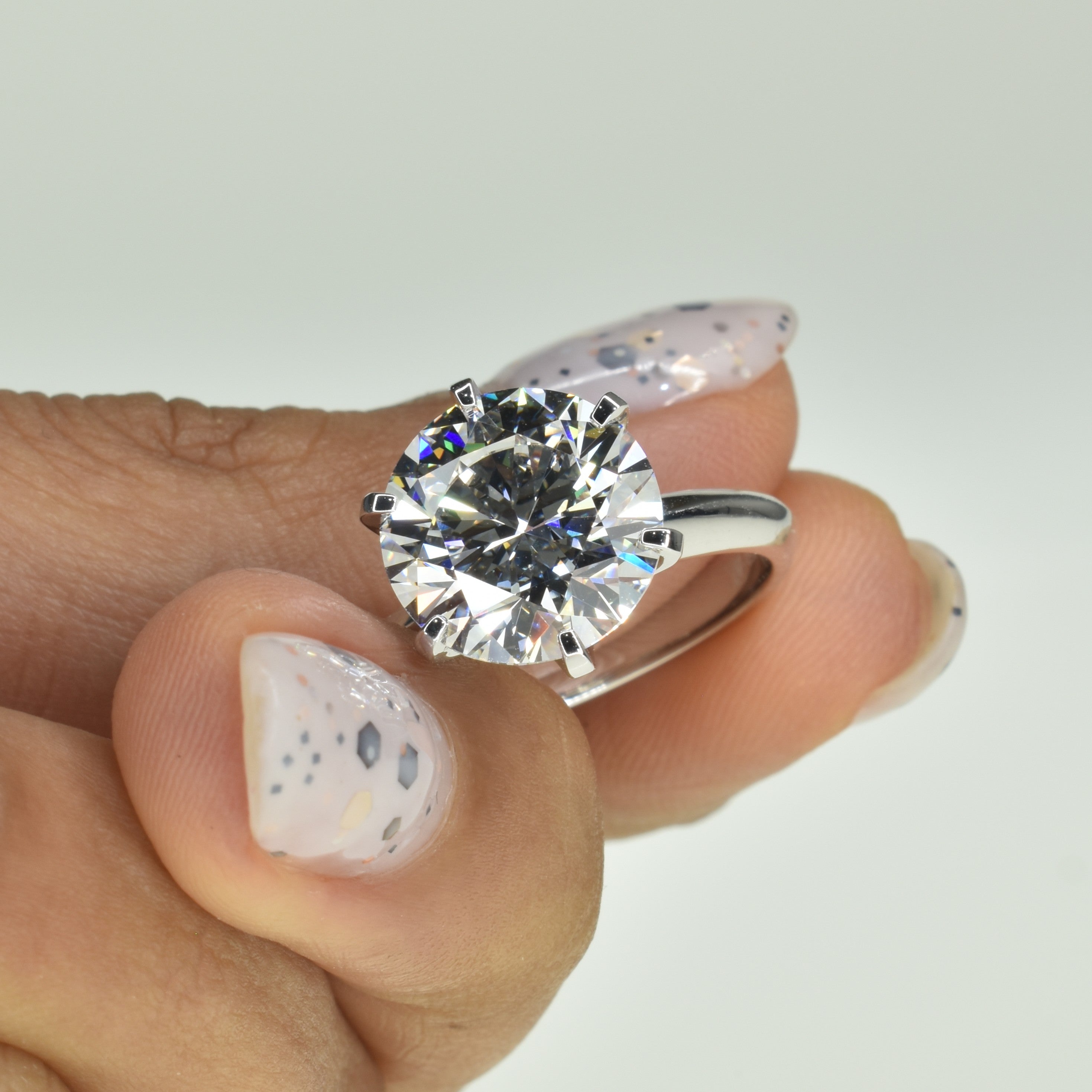 5ct Lab Grown Round Diamond Ring in a 6 Prong Crown Setting