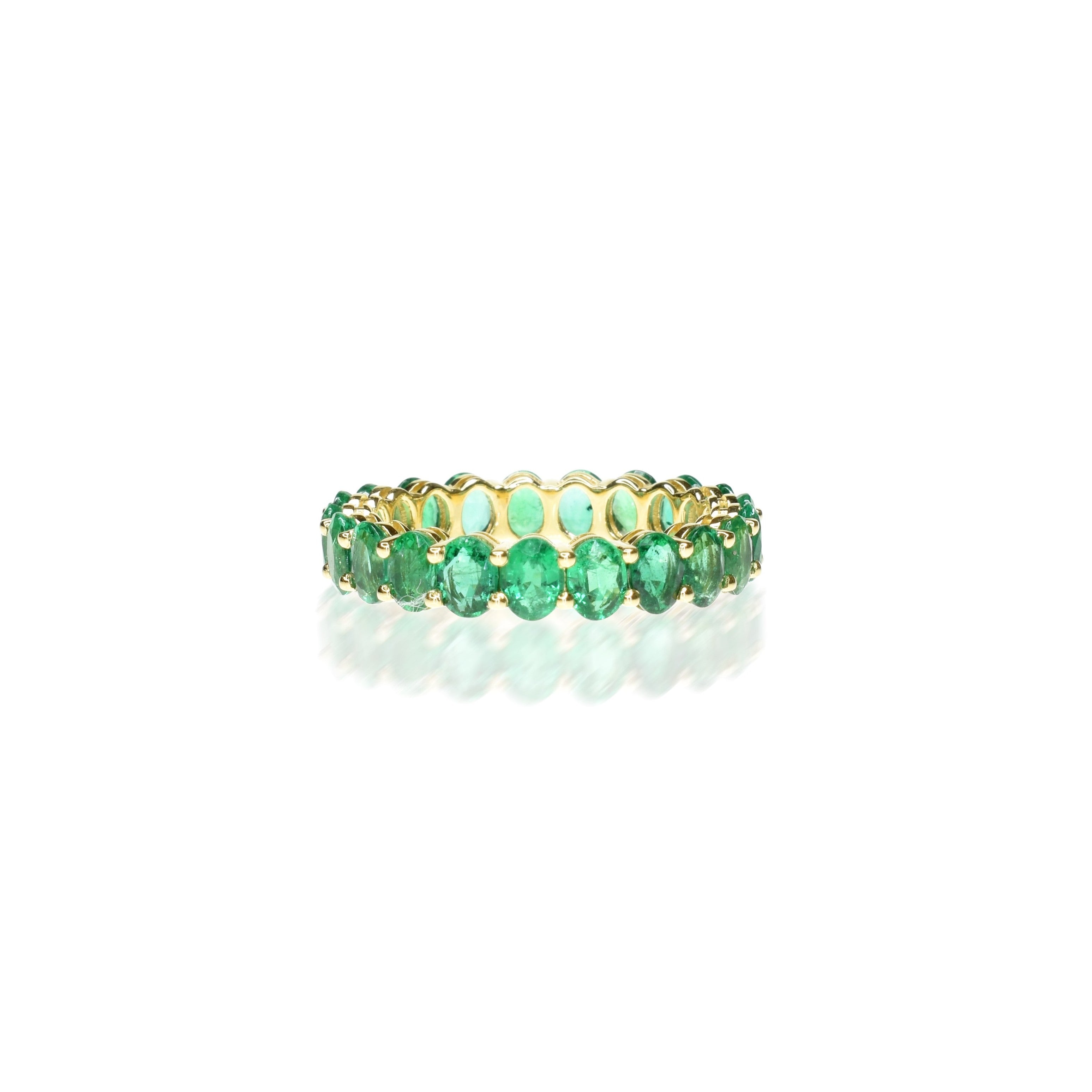 Oval Cut Emerald Band