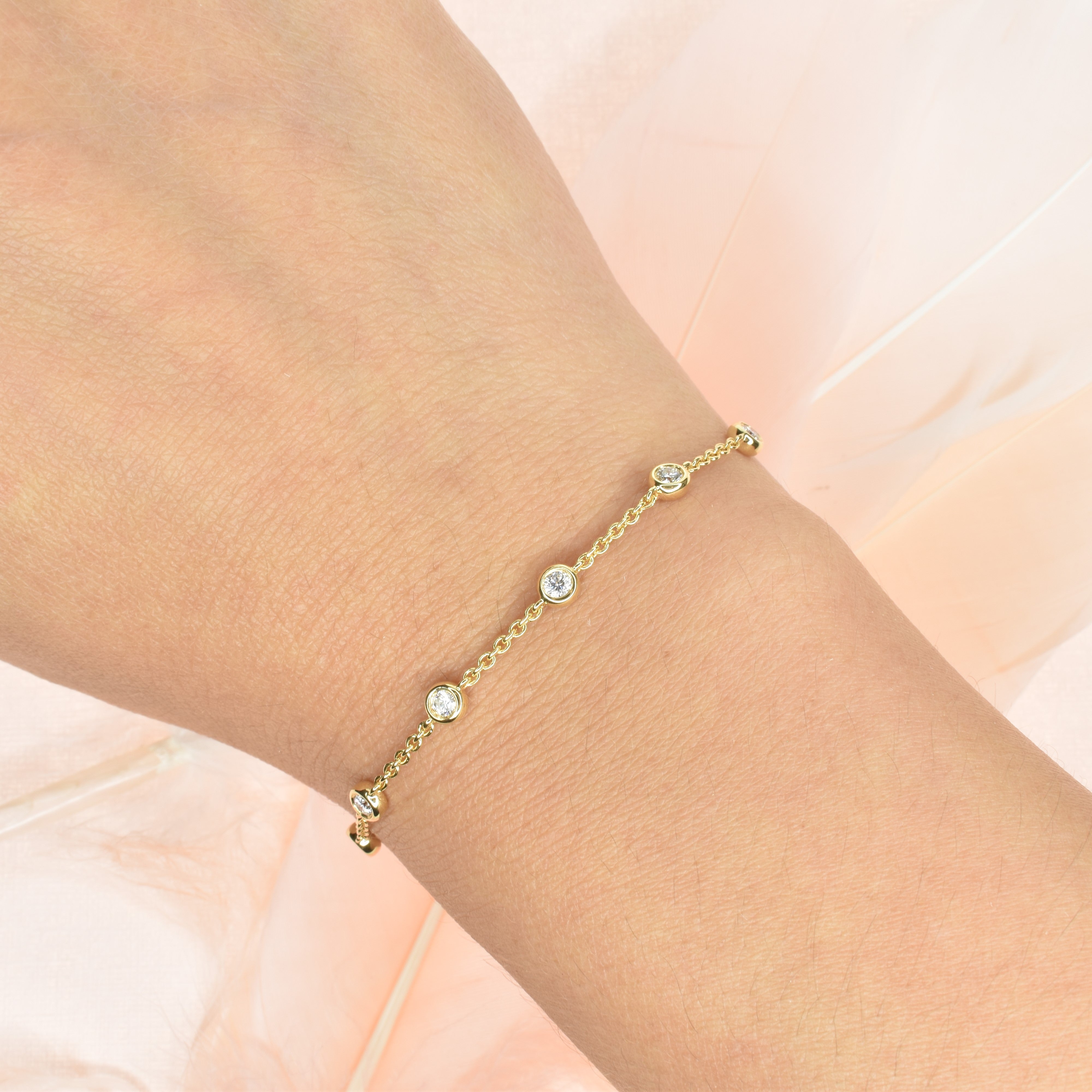 Chain Bracelet With Ten Diamonds