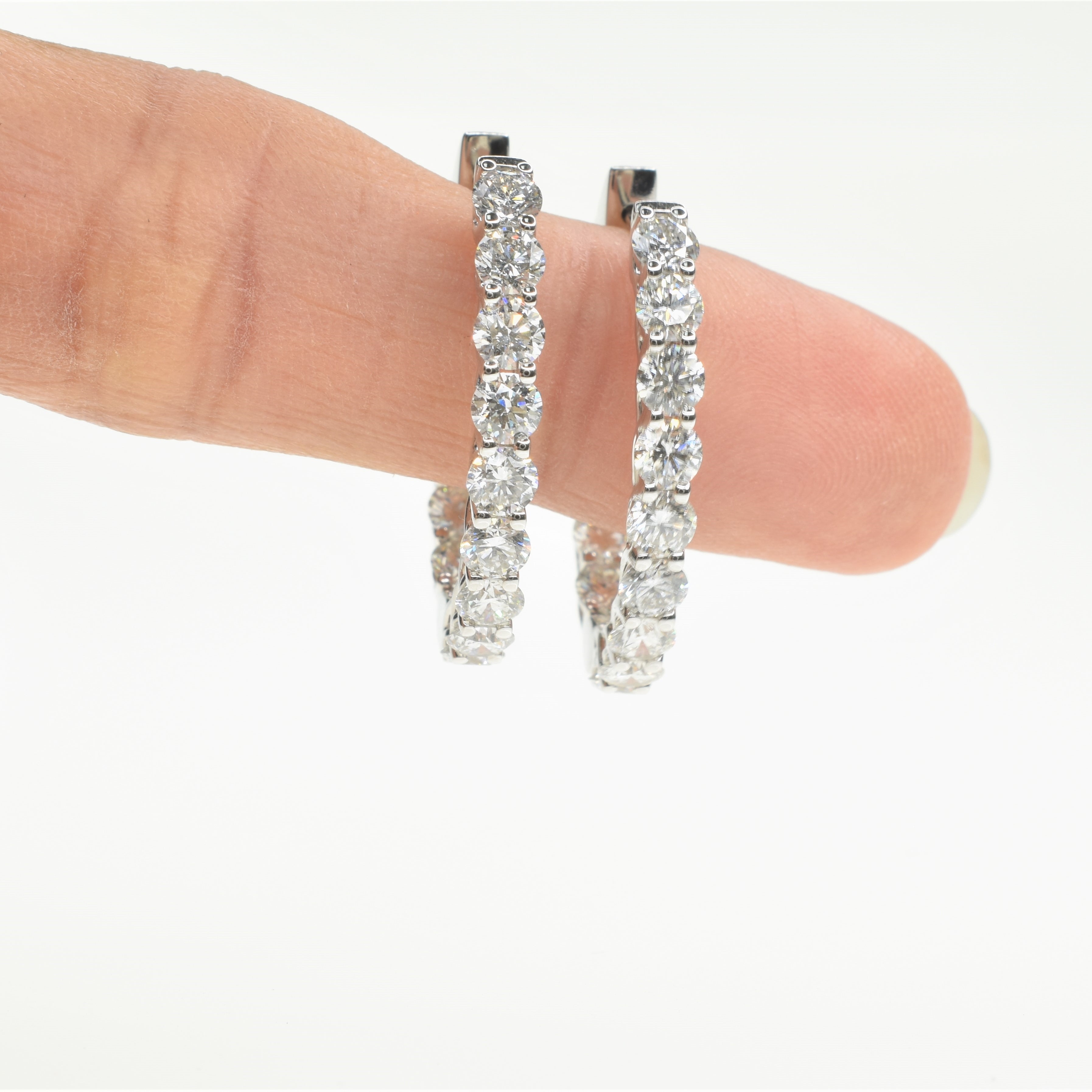 Oval Hoops with 3.3mm Round Diamonds
