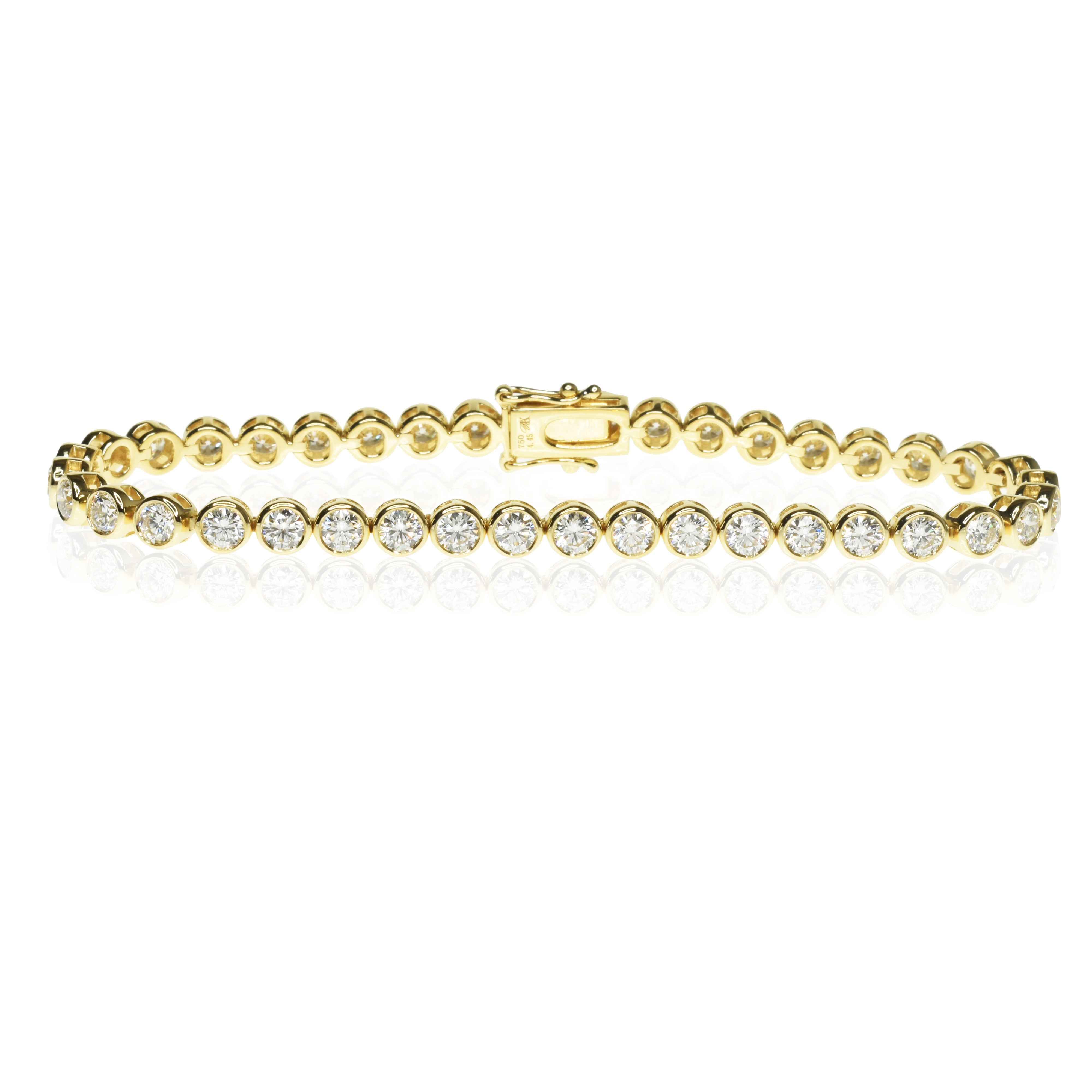Bezel set tennis bracelet with 2.8mm Diamonds