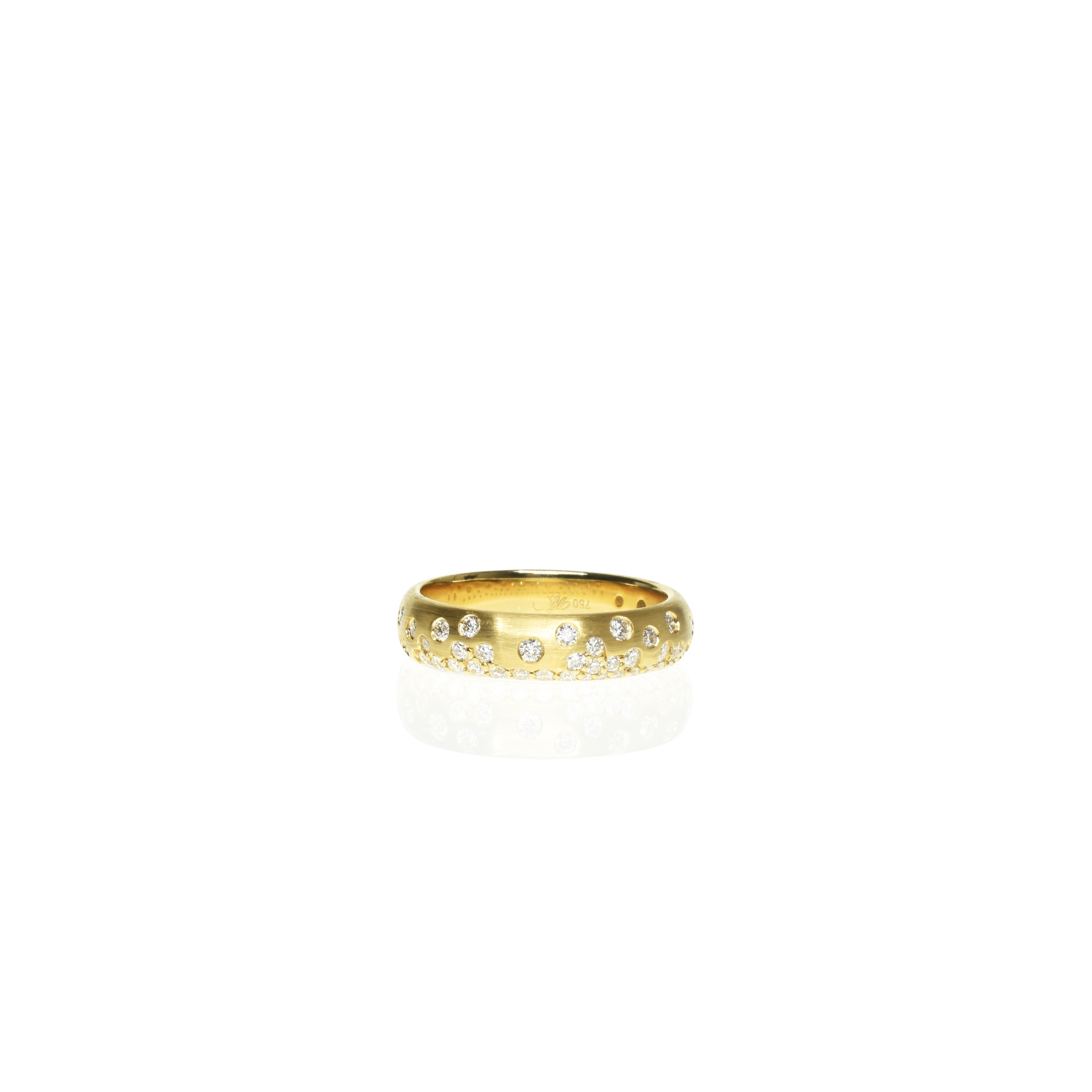 Gold Band With Scattered Diamonds