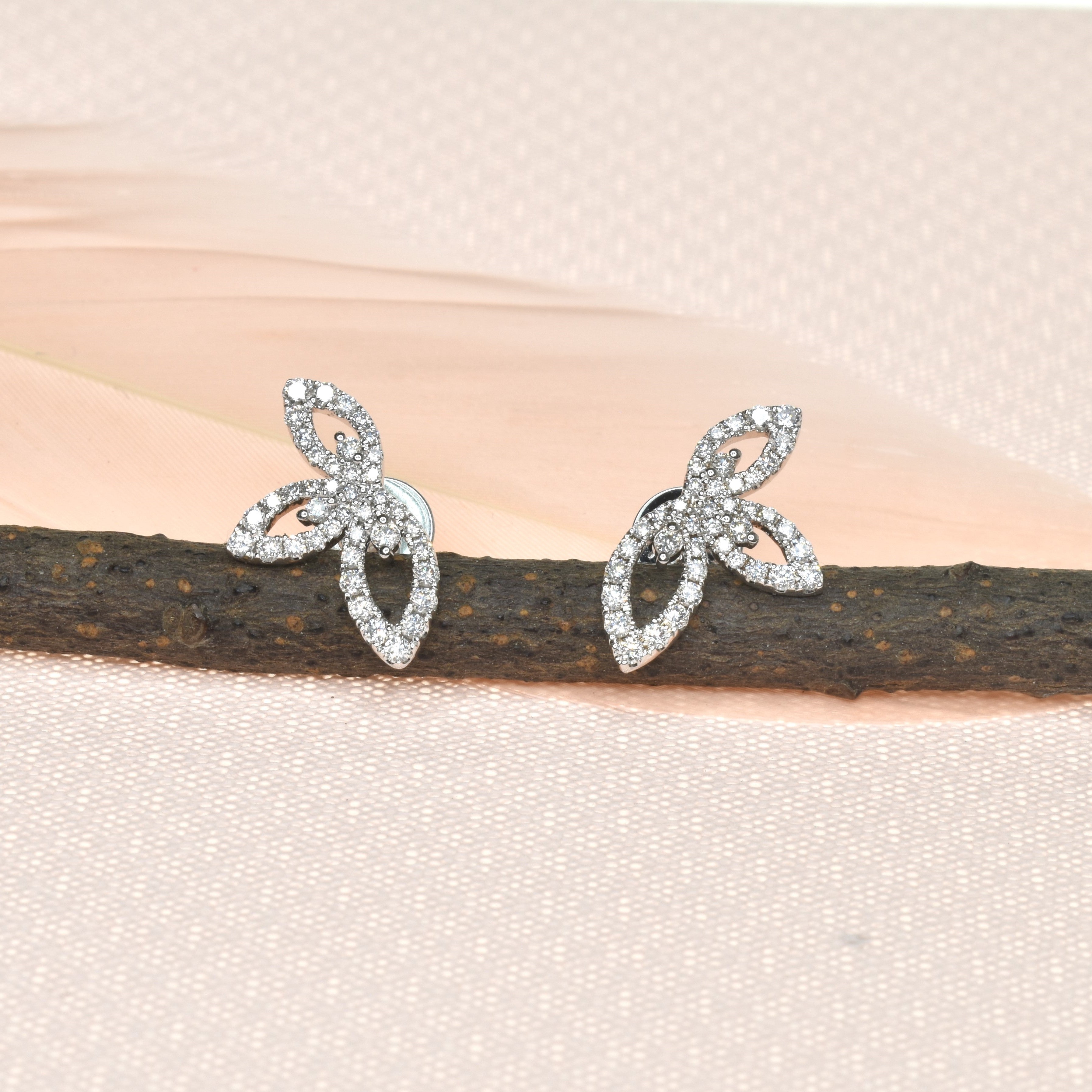 Diamond Petal Climbers