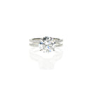 Round Brilliant Diamond with a Double Band